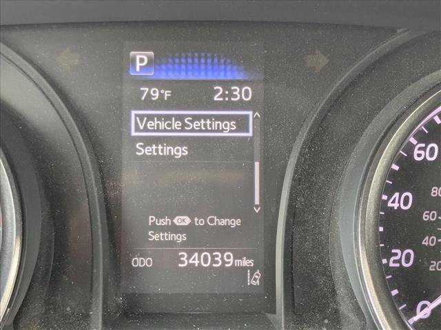 Used 2022 Toyota Camry SE w/ Carpet Mat Package (TMS) image 11