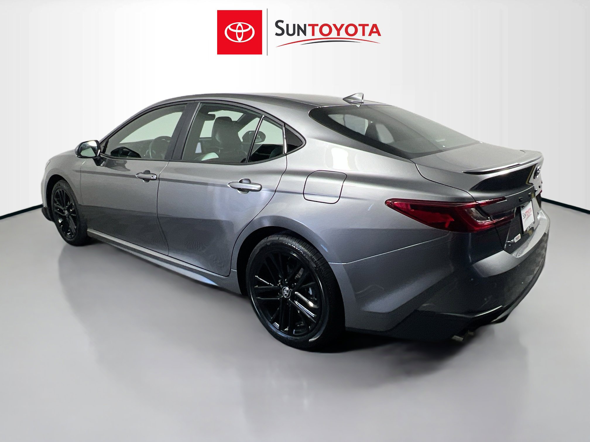 Used 2026 Toyota Camry SE w/ Convenience Package FWD image 6