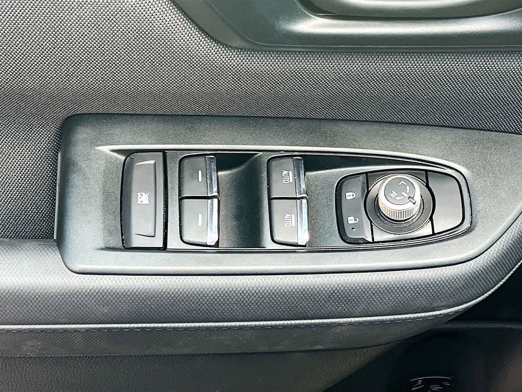 Used 2025 Subaru Forester Premium w/ Convenience Package #1 image 17