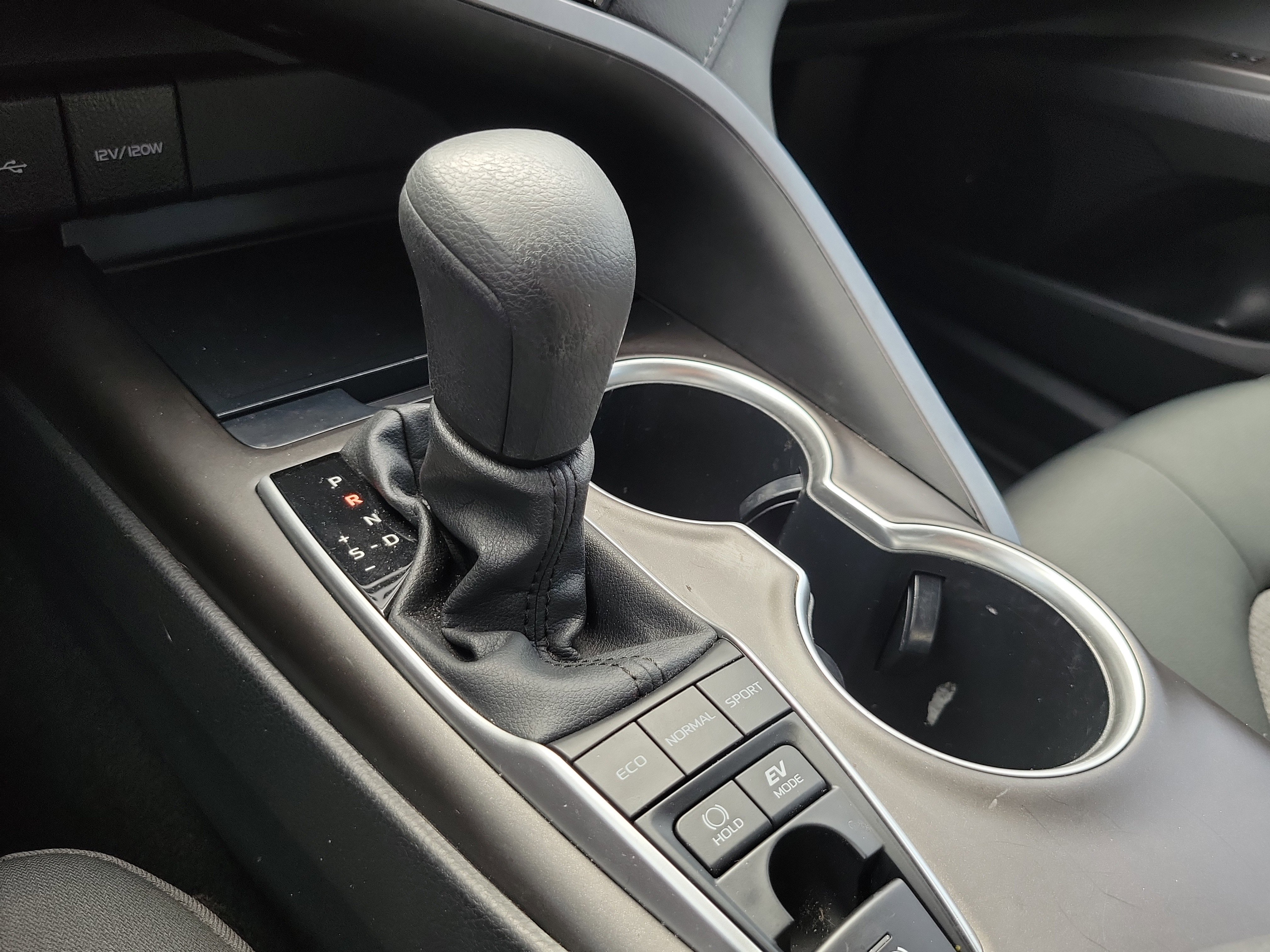 Used 2023 Toyota Camry LE image 28