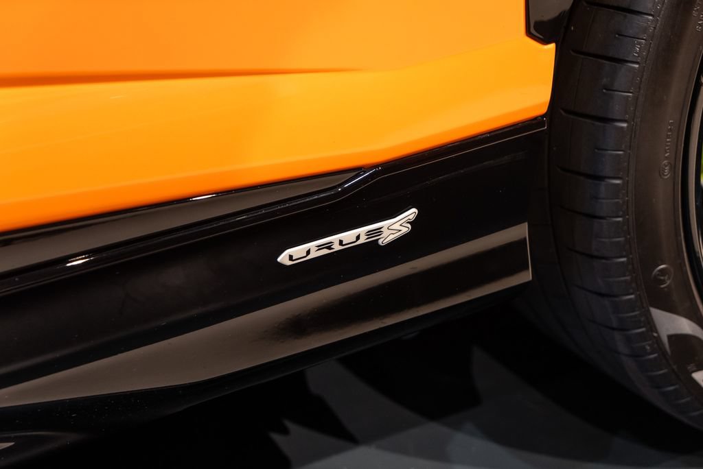 Used 2024 Lamborghini Urus S AWD/4WD image 12