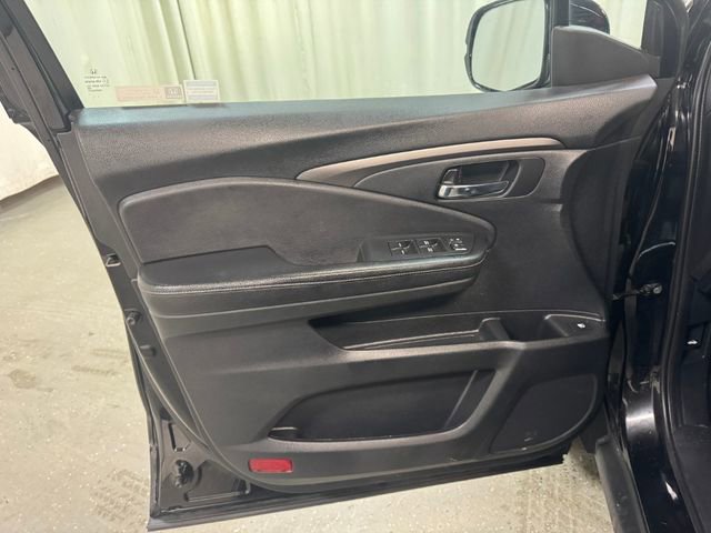 Used 2019 Honda Ridgeline Sport image 14