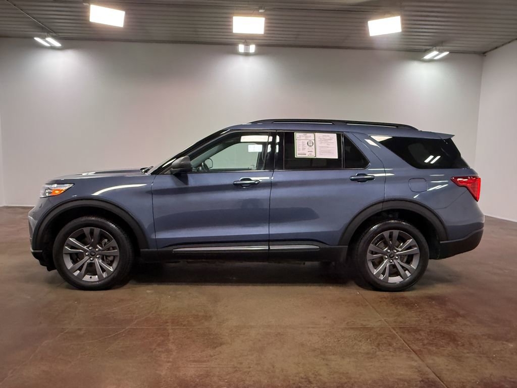 Used 2021 Ford Explorer XLT w/ Equipment Group 202A image 6