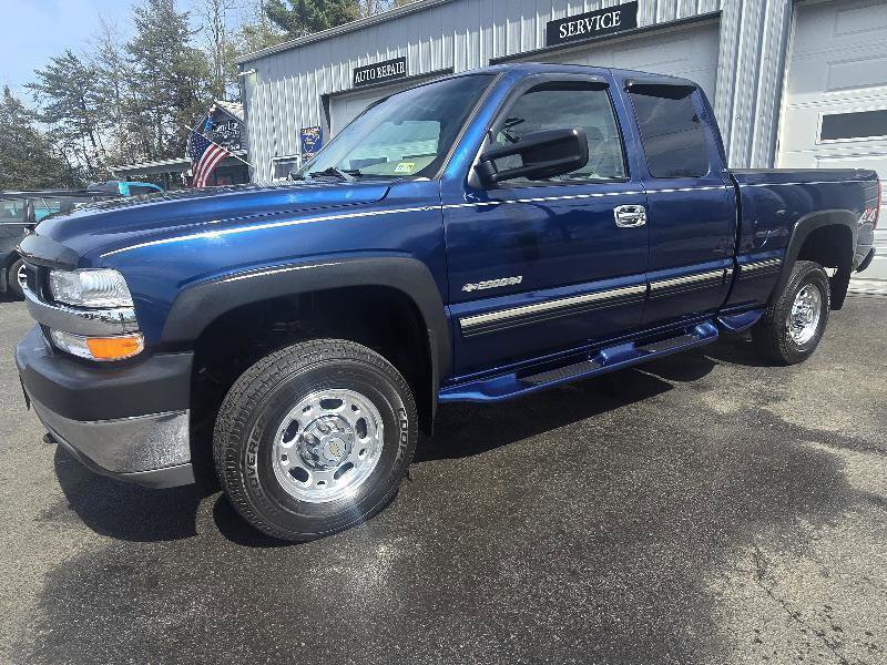 Used 2002 Chevrolet Silverado 2500 LS w/ Electrical Convenience Pkg AWD/4WD image 1