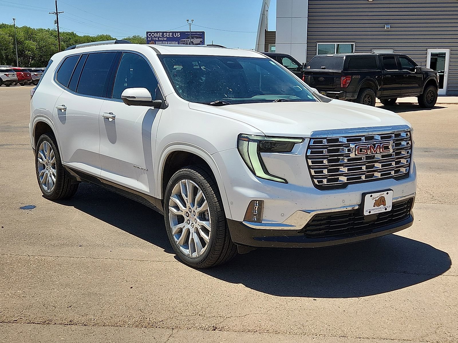 Used 2024 GMC Acadia Denali w/ Super Cruise Package FWD image 6