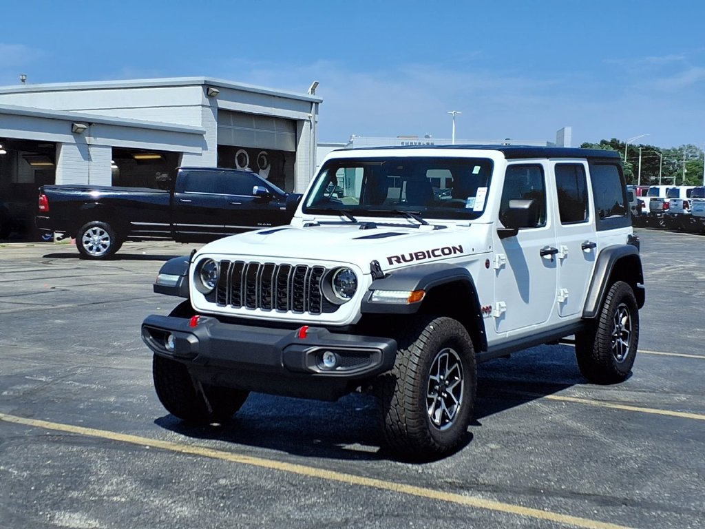 Used 2025 Jeep Wrangler Unlimited Rubicon AWD/4WD image 2