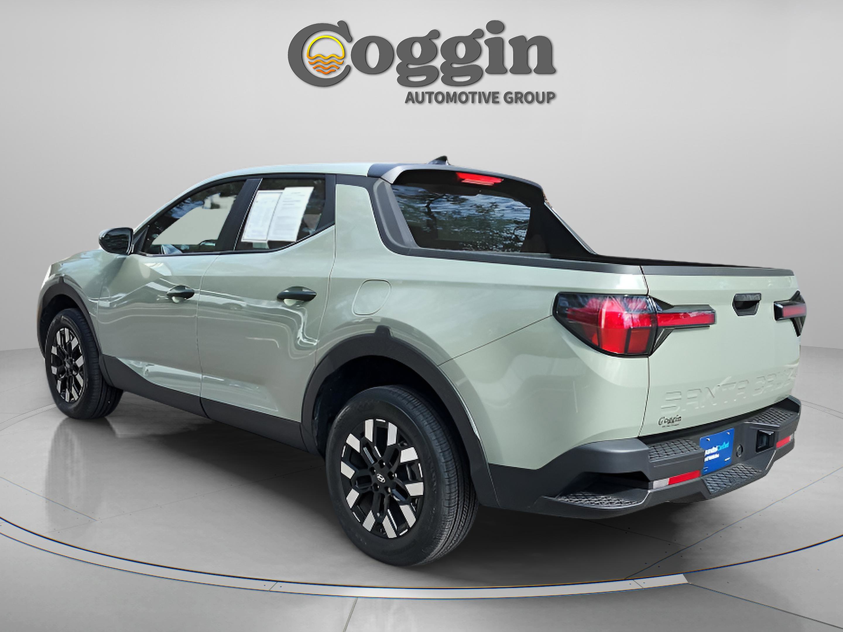 Certified 2025 Hyundai Santa Cruz SE image 4