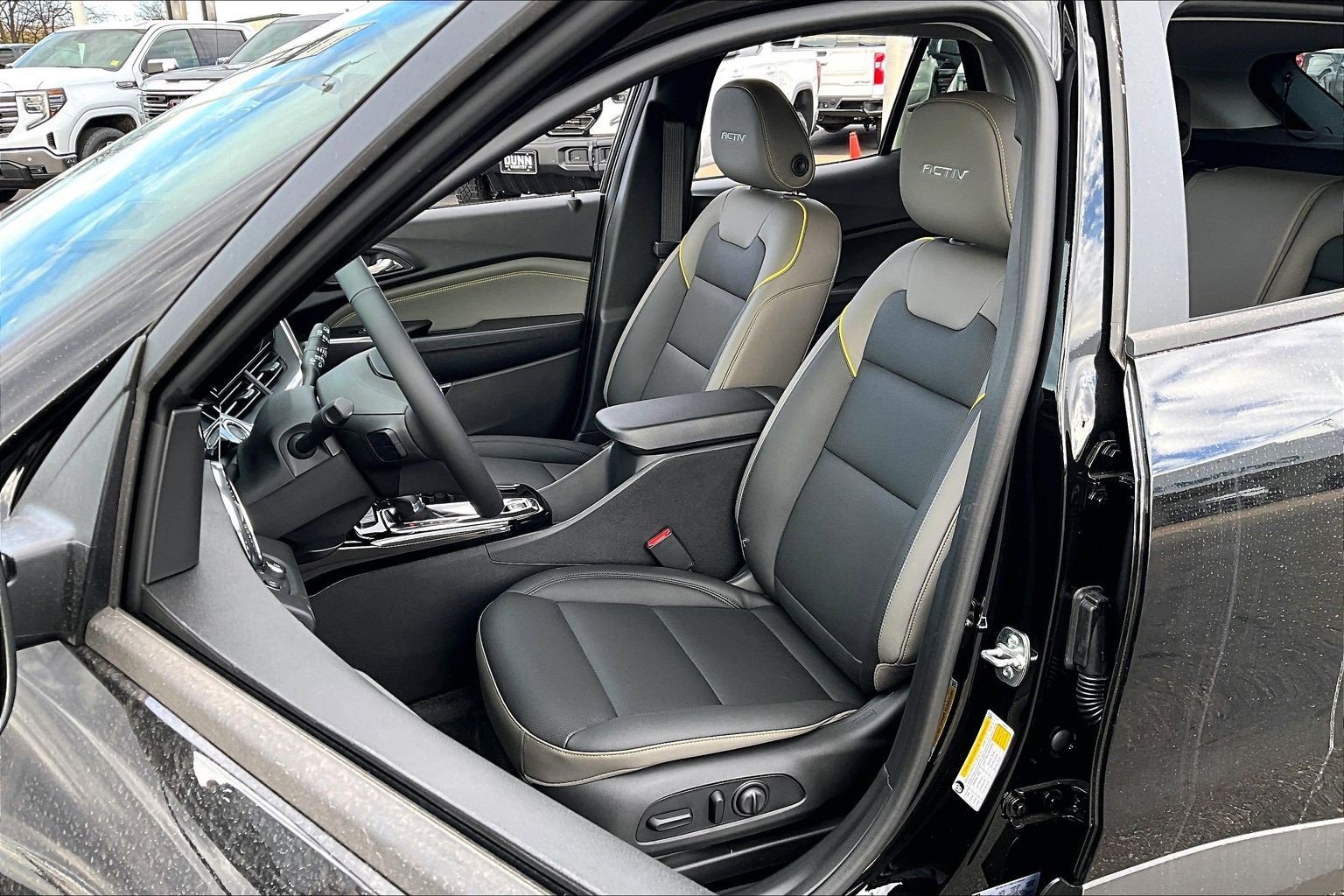 New 2026 Chevrolet Trax ACTIV w/ Driver Confidence Package image 9