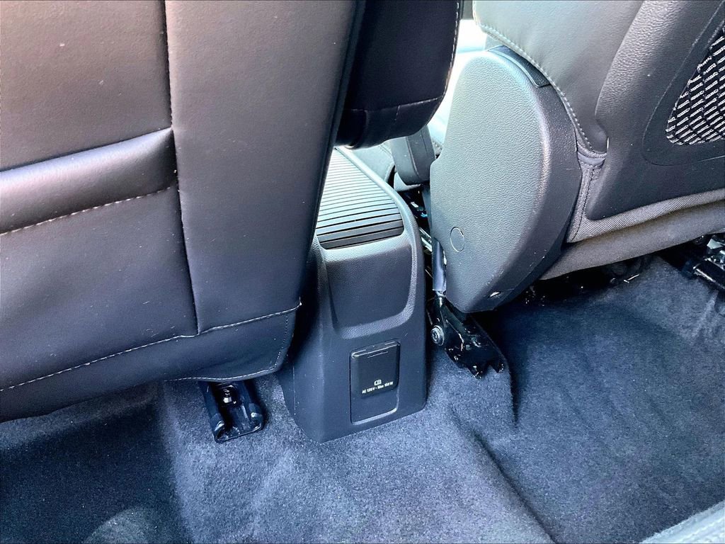 Used 2019 Buick Encore Essence w/ Safety Package II AWD/4WD image 28
