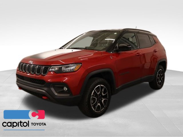 Used 2025 Jeep Compass Trailhawk AWD/4WD image 5