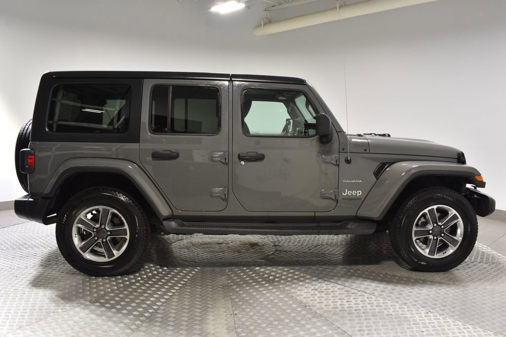 Used 2018 Jeep Wrangler Unlimited Sahara w/ Cold Weather Group image 6
