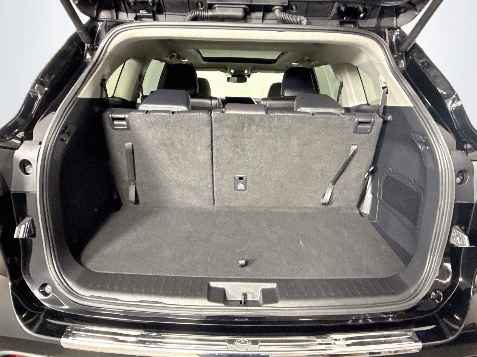 Certified 2025 Toyota Highlander Platinum AWD/4WD image 43