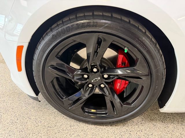 Used 2023 Chevrolet Camaro SS image 9
