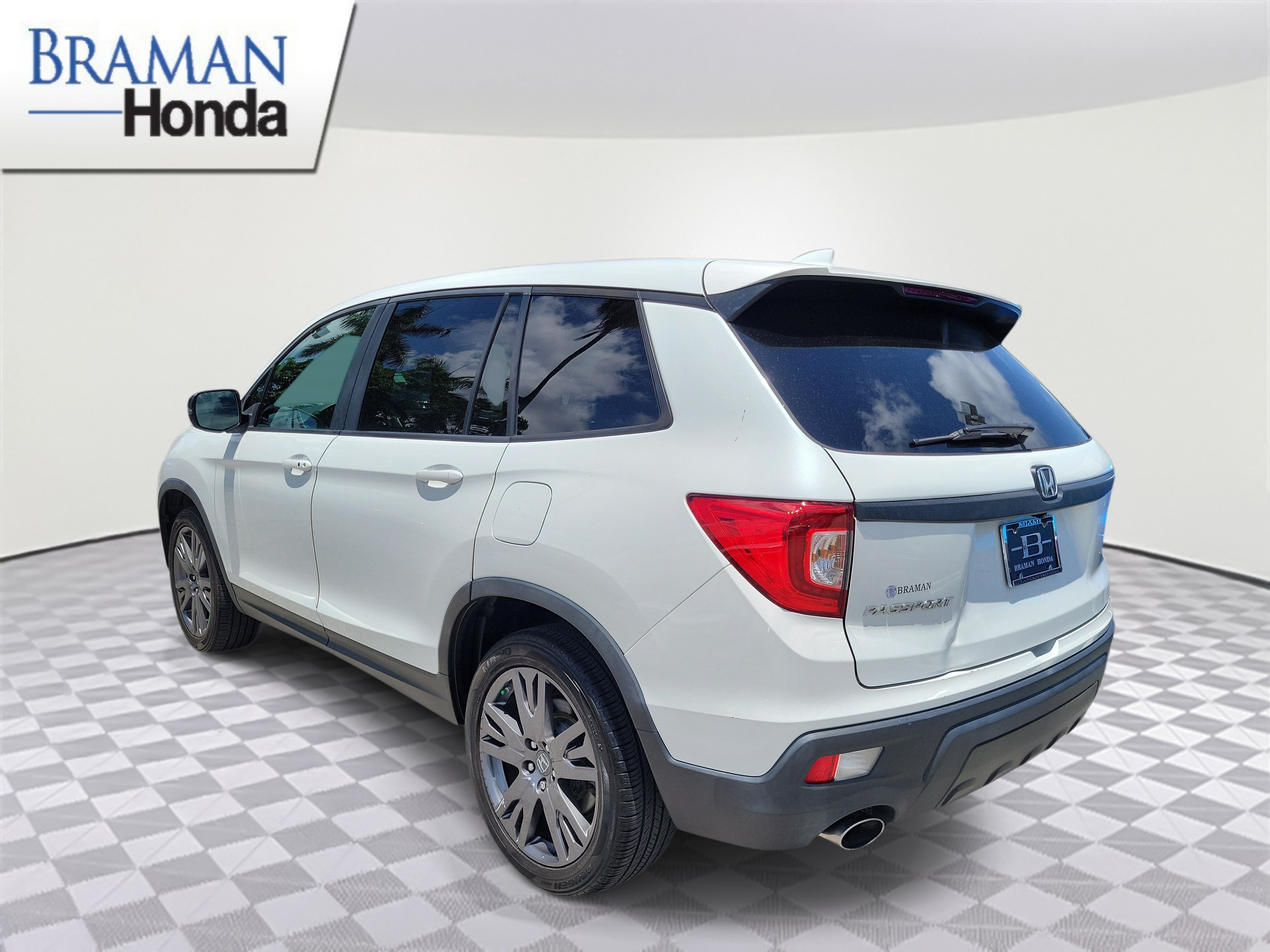 Certified 2021 Honda Passport EX-L image 4