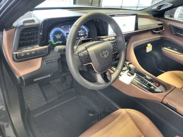 New 2025 Toyota Crown Signia image 14