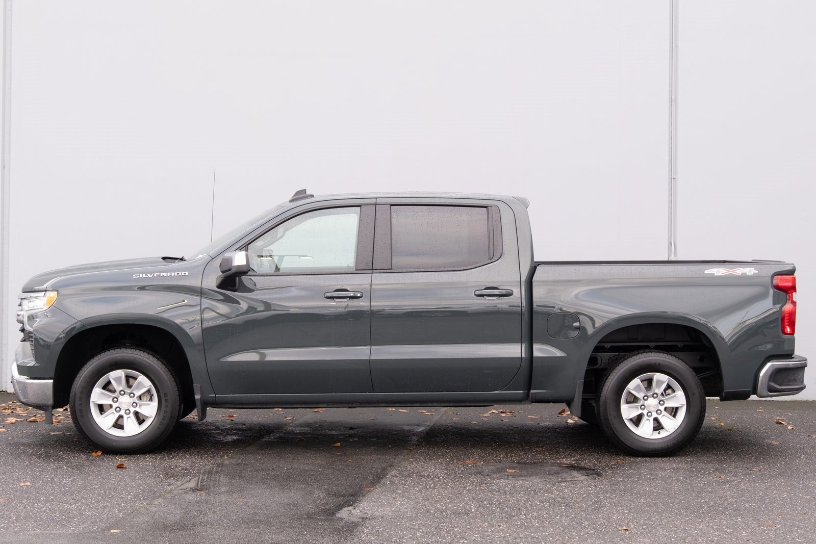 Used 2025 Chevrolet Silverado 1500 LT image 26