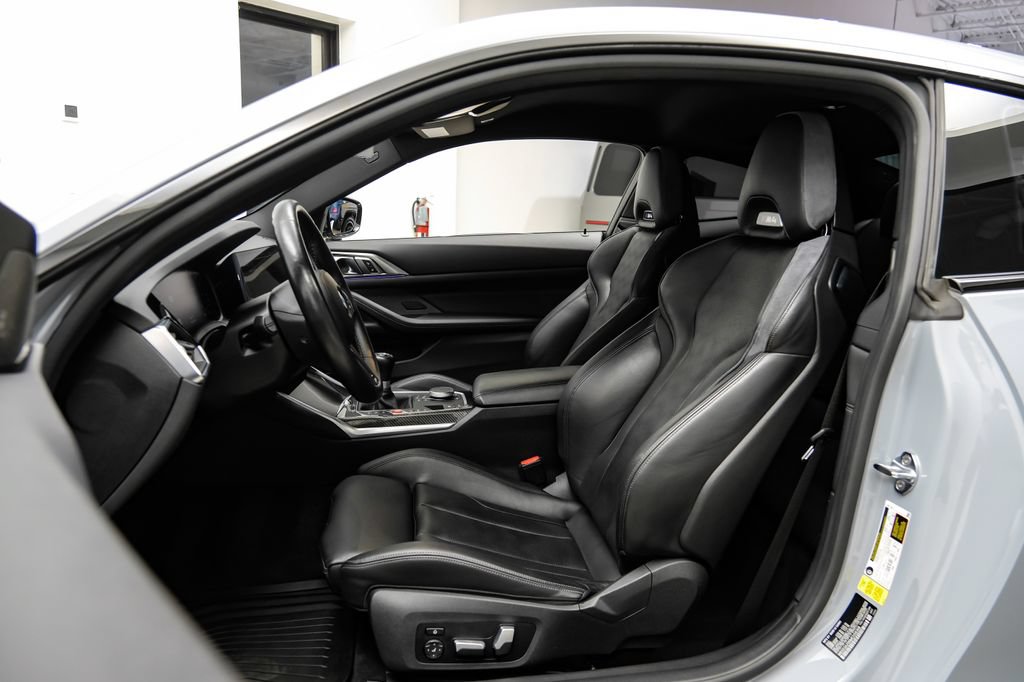 Used 2021 BMW M4 Coupe w/ Executive Package RWD image 41
