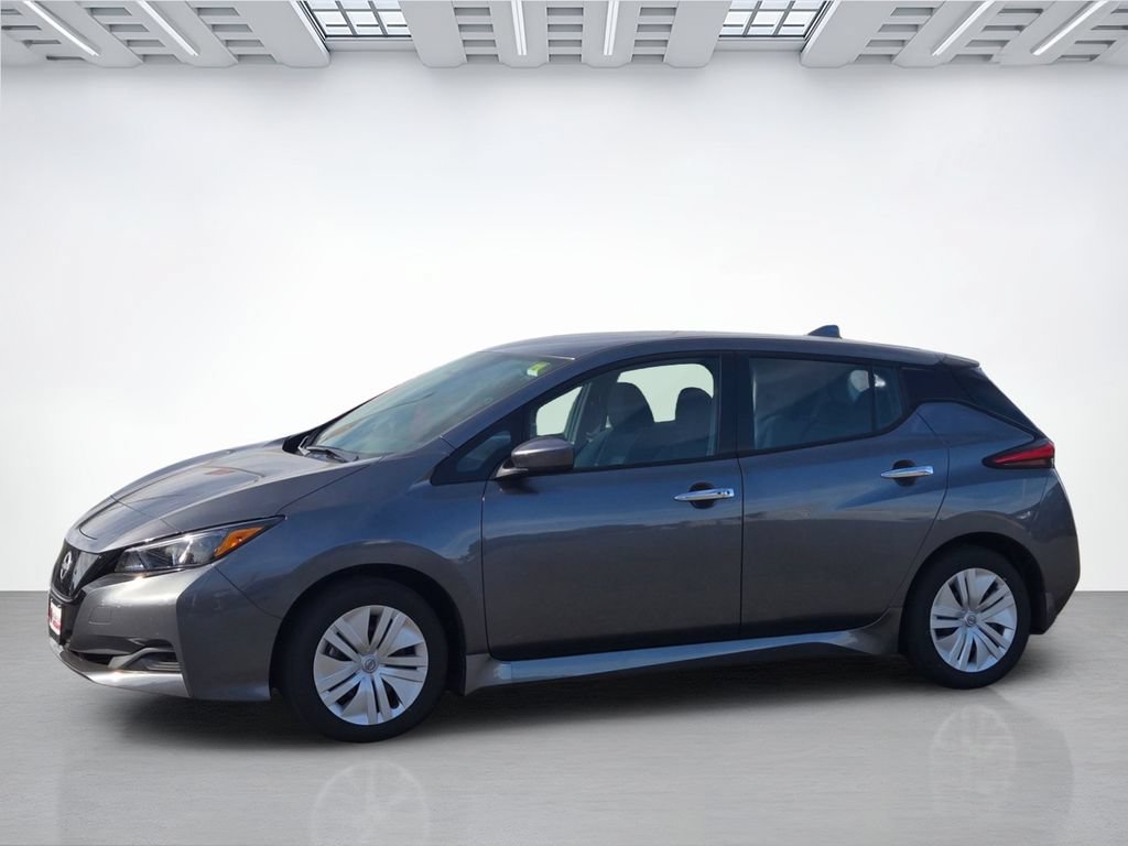 Certified 2025 Nissan Leaf S FWD image 7