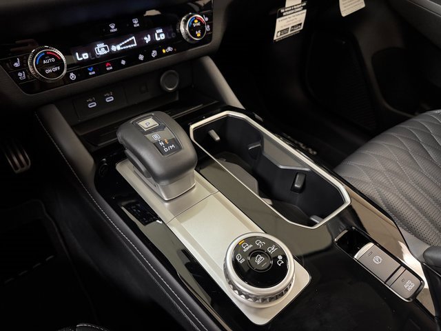 New 2025 Mitsubishi Outlander SEL image 20