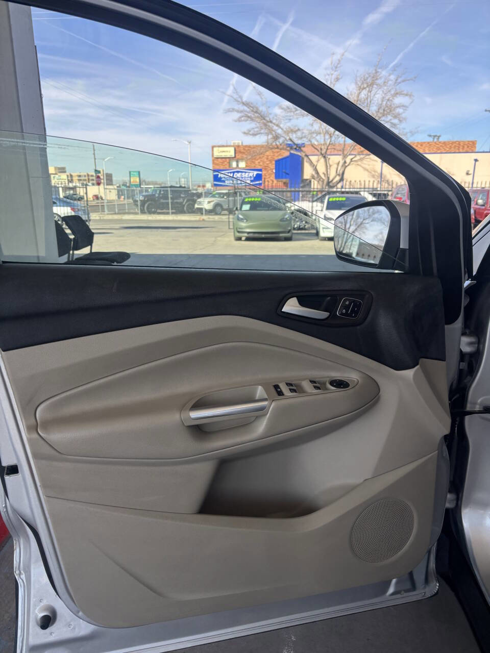 Used 2018 Ford Escape Titanium w/ Ford Safe & Smart Package image 8