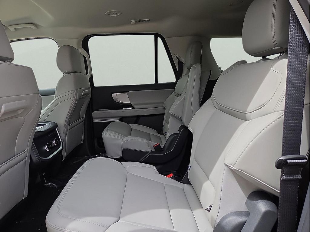 New 2026 Ford Expedition Max Active image 14