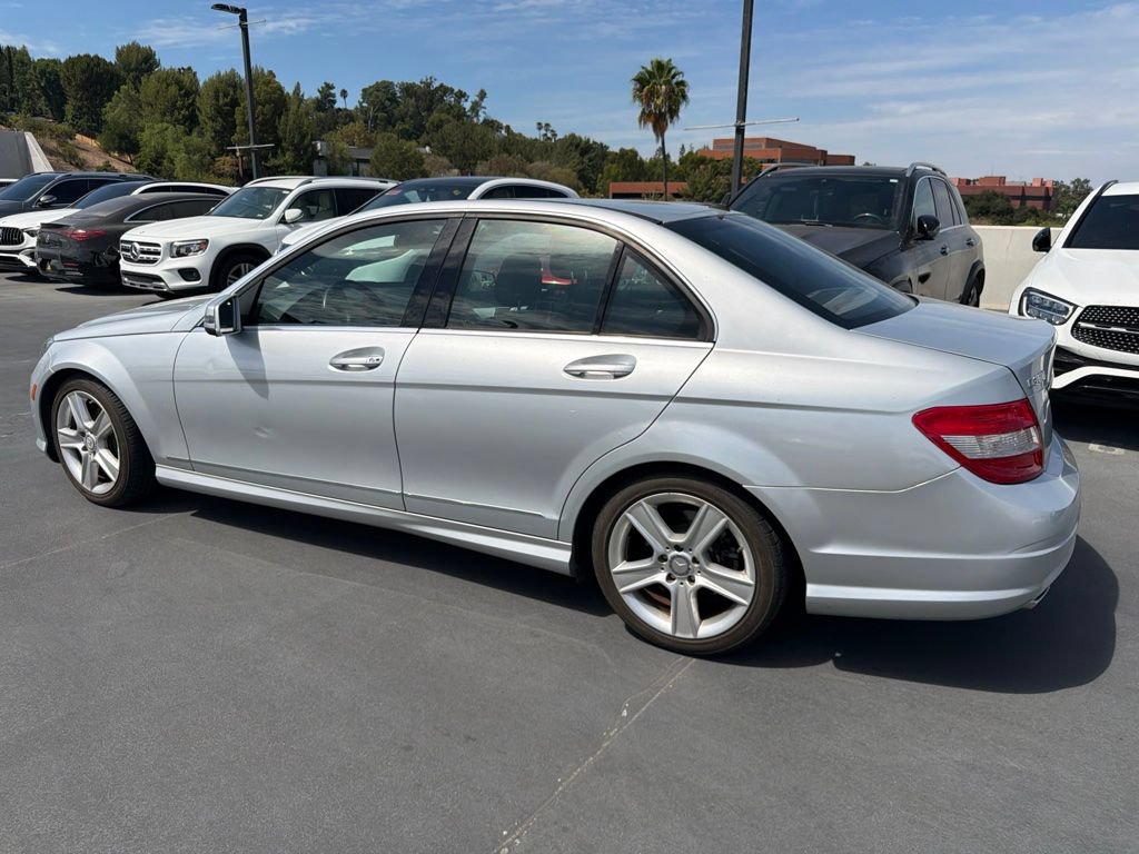 Used 2011 Mercedes-Benz C 300 Sedan image 2