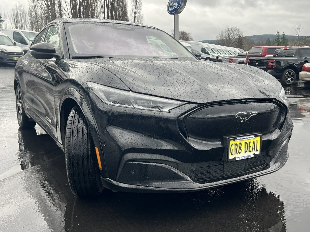 Used 2021 Ford Mustang Mach-E Premium image 3