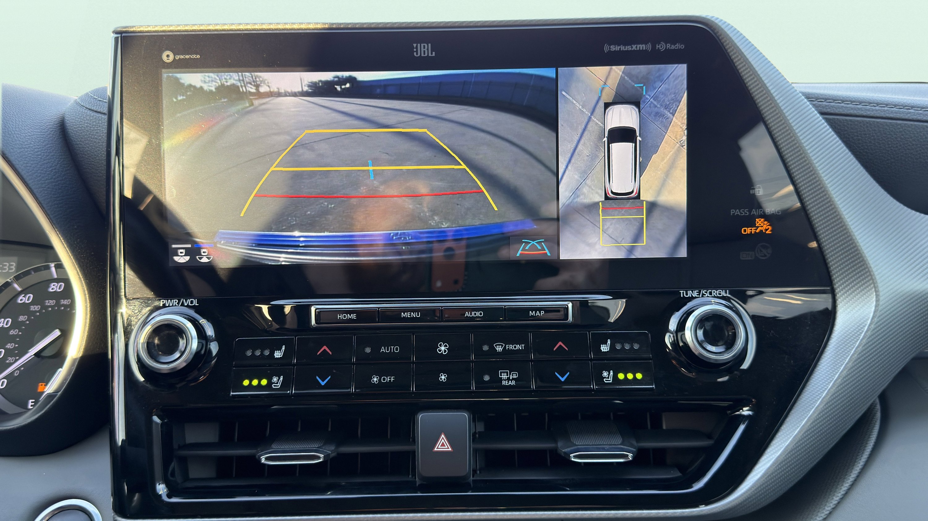 Used 2021 Toyota Highlander Platinum image 66