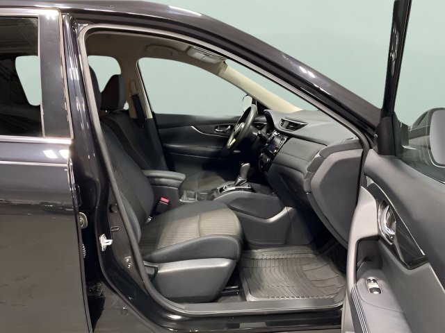 Used 2018 Nissan Rogue SV AWD/4WD image 29