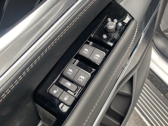 New 2024 Jeep Grand Wagoneer Series I w/ HD Trailer Tow Package image 13