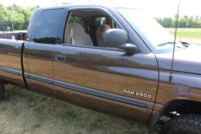 Used 1998 Dodge Ram 2500 Truck 4x4 Quad Cab image 6