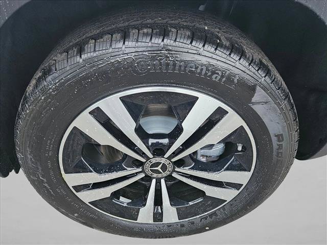 Used 2026 Mercedes-Benz GLB 250 image 10
