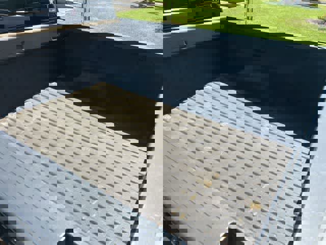 Used 2018 GMC Sierra 1500 SLT w/ Texas SLT Premium Package AWD/4WD image 10