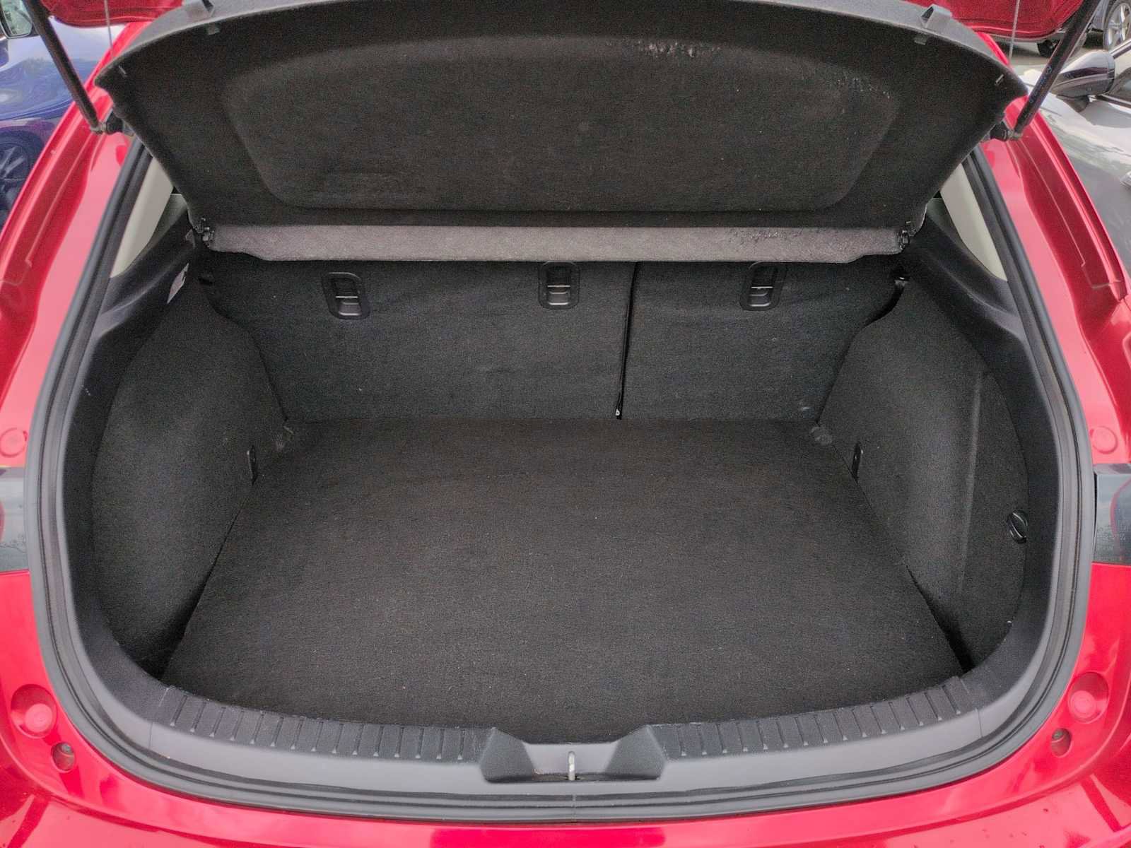 Used 2018 MAZDA MAZDA3 Grand Touring w/ Premium Equipment Package FWD image 36