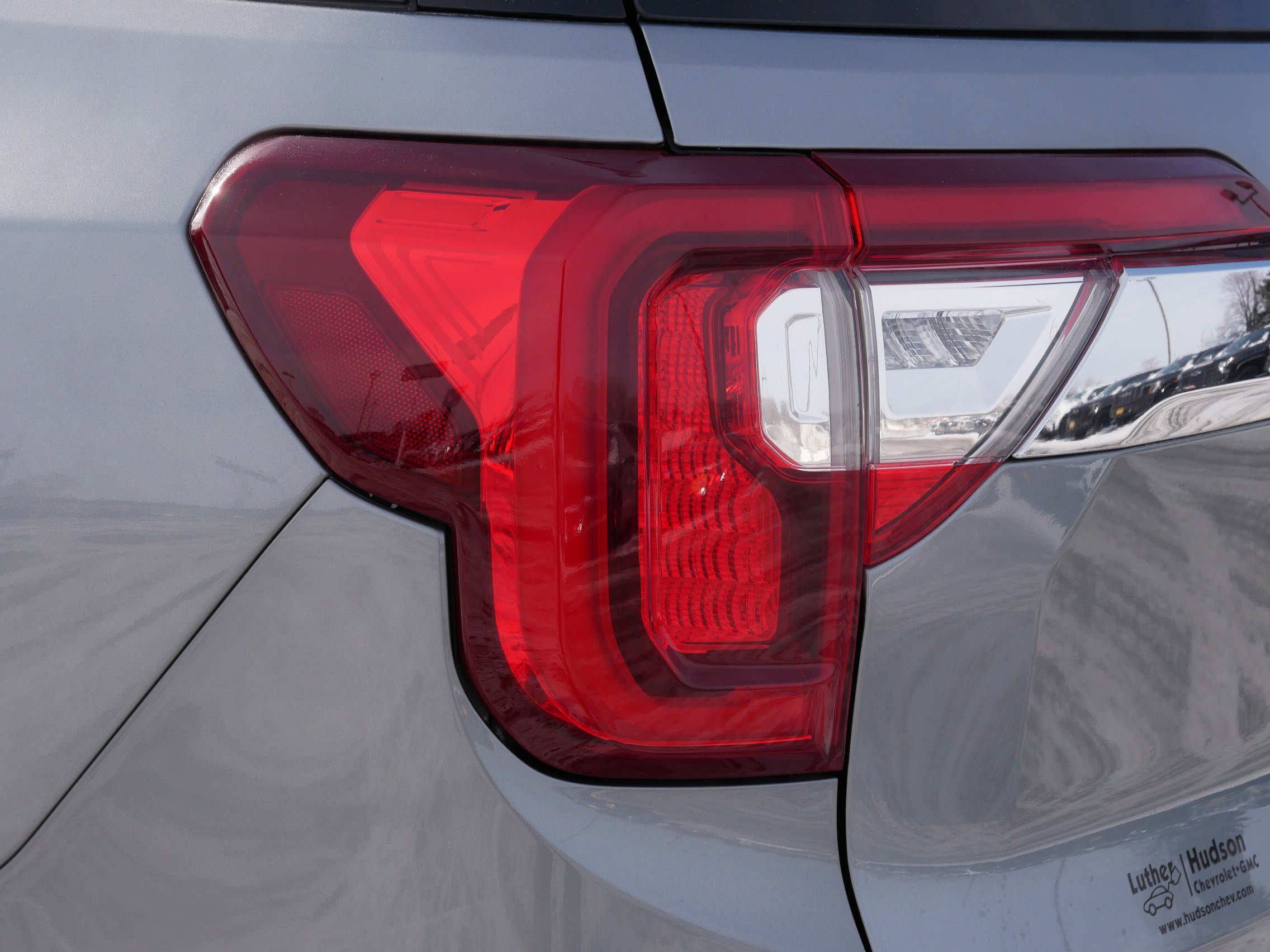 Used 2023 GMC Acadia SLE w/ Driver Convenience Package image 17