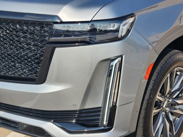 Used 2023 Cadillac Escalade Sport w/ Touring Package RWD image 9