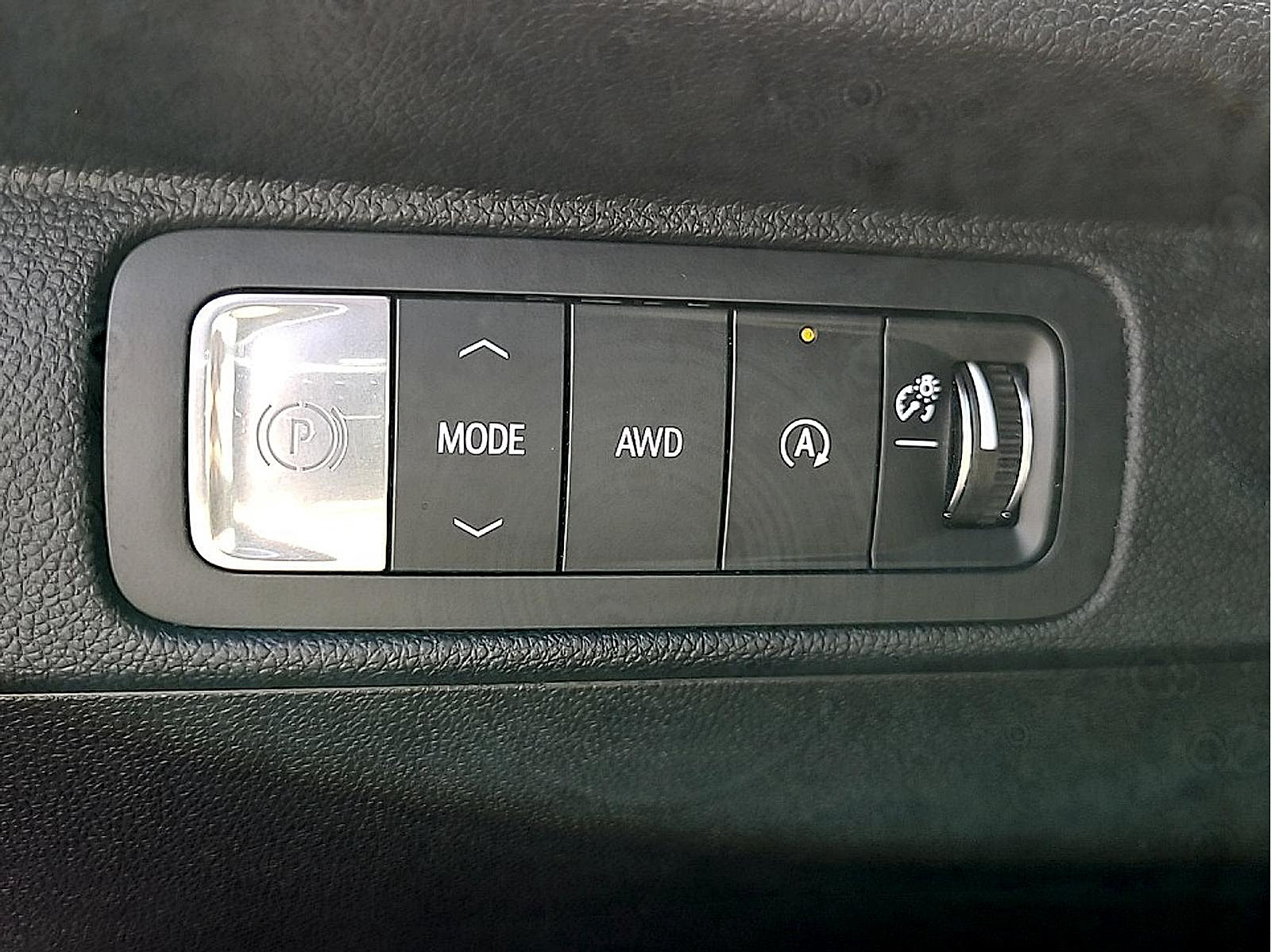 Used 2024 Chevrolet Traverse Z71 w/ Enhanced Driving Package AWD/4WD image 23