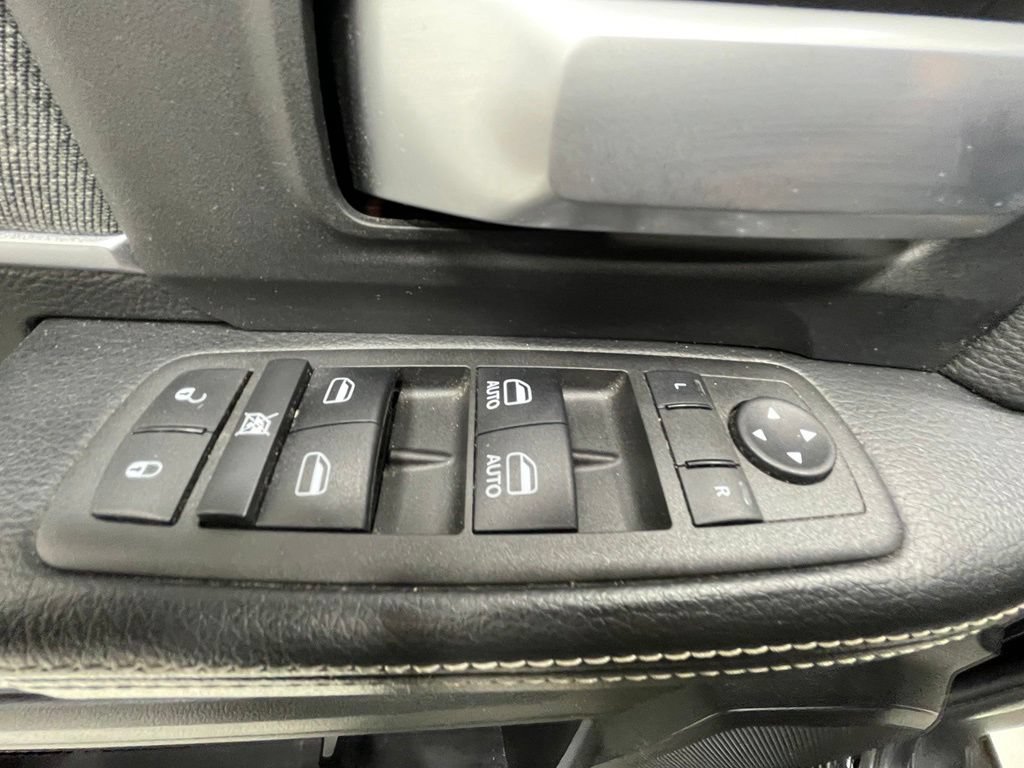 Used 2022 RAM 3500 Big Horn w/ Night Edition AWD/4WD image 12