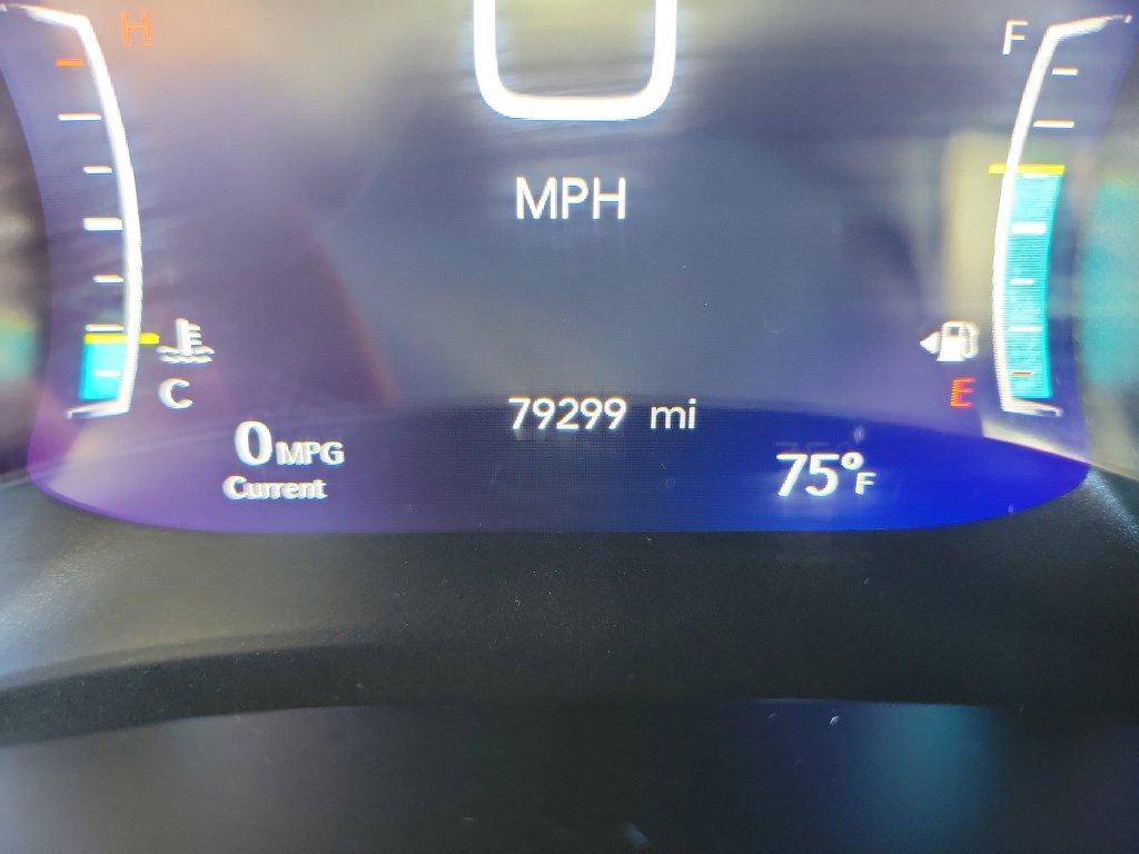 Used 2024 Chrysler Pacifica Touring-L FWD image 30