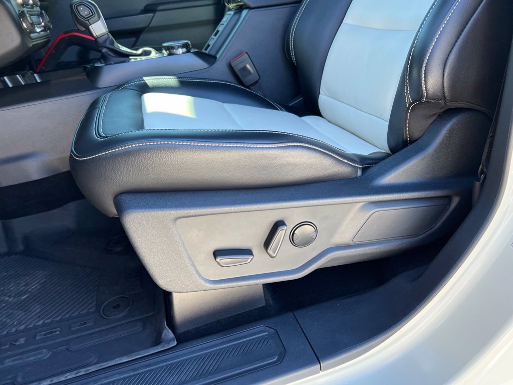 Used 2026 Ford Bronco Outer Banks w/ Sasquatch Package AWD/4WD image 14