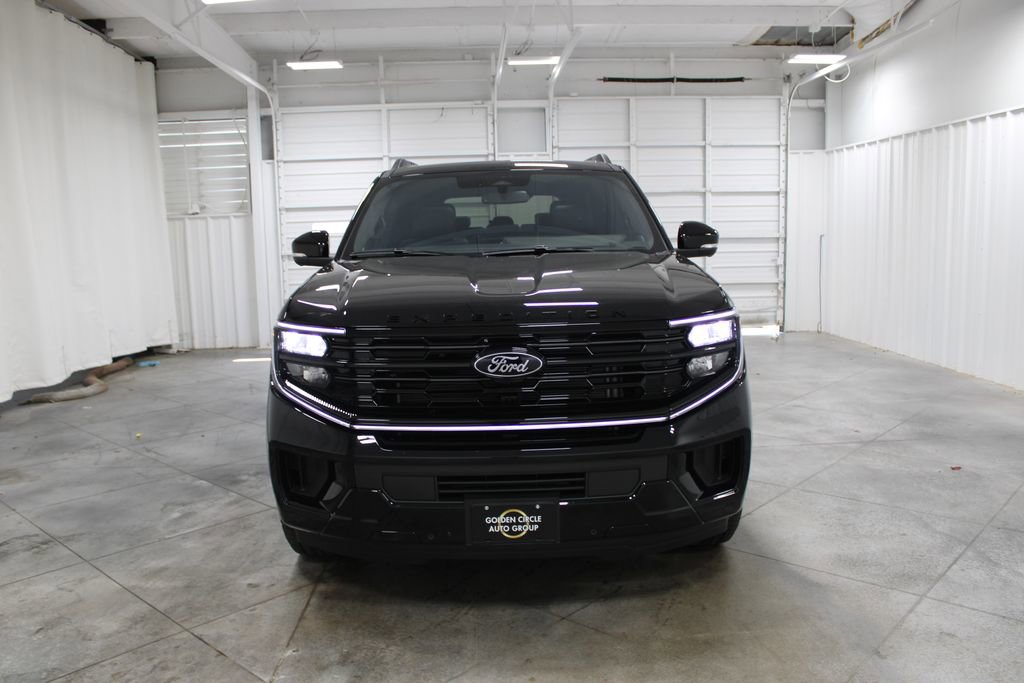 New 2025 Ford Expedition Platinum image 2