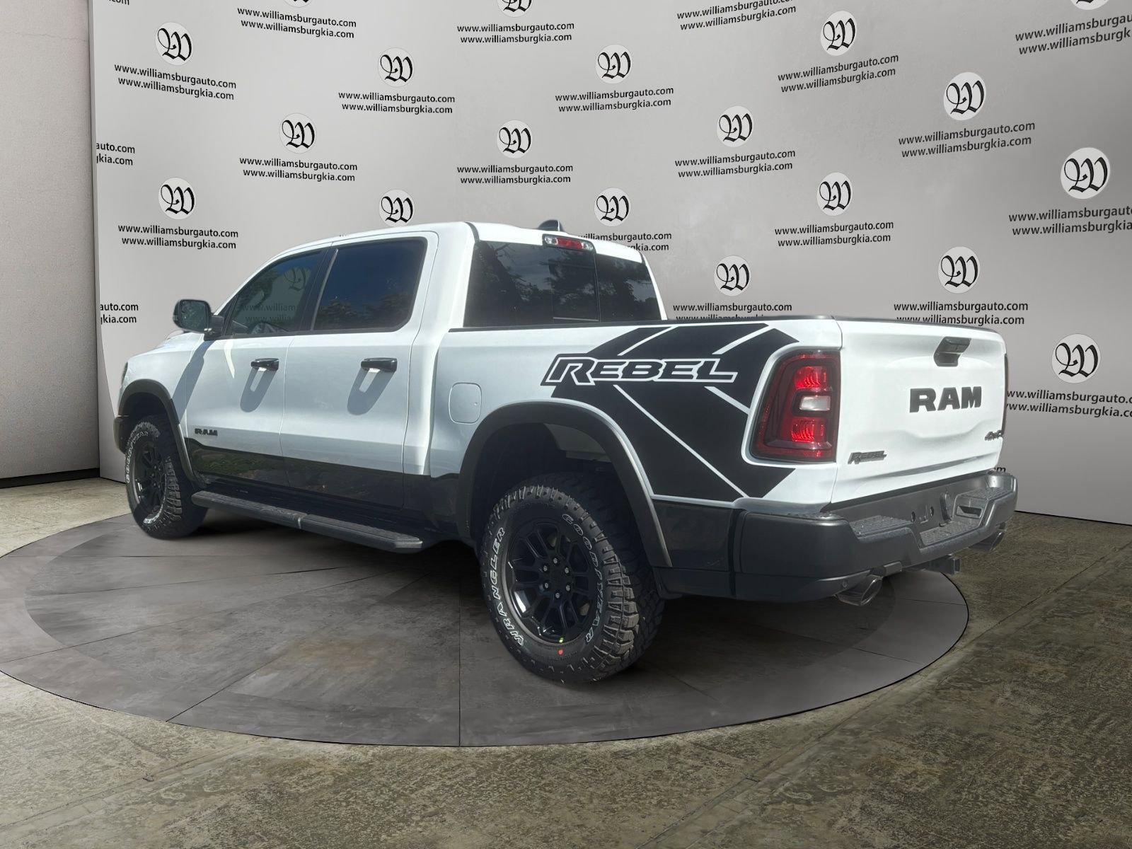 New 2026 RAM 1500 Rebel w/ Rebel Level 2 Equipment Group AWD/4WD image 3