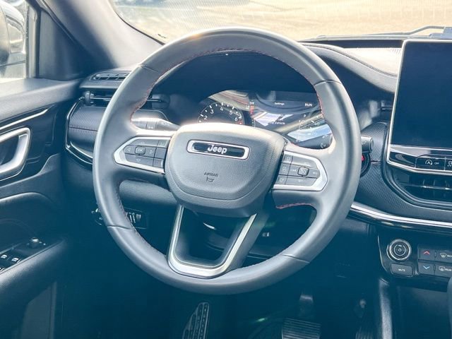 Used 2024 Jeep Compass Trailhawk image 14