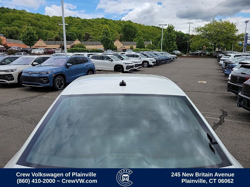 Used 2018 Volkswagen Passat 2.0T SE FWD image 31