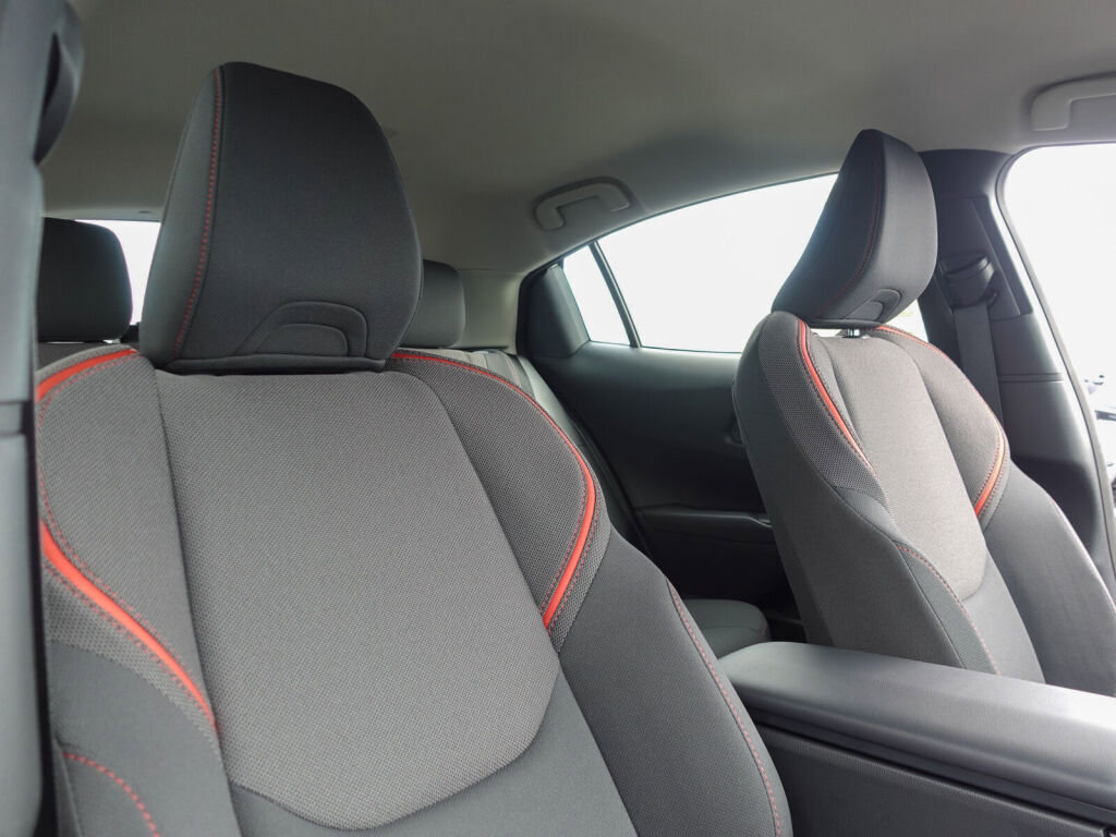 New 2026 Toyota Prius Plug-In Hybrid FWD image 14
