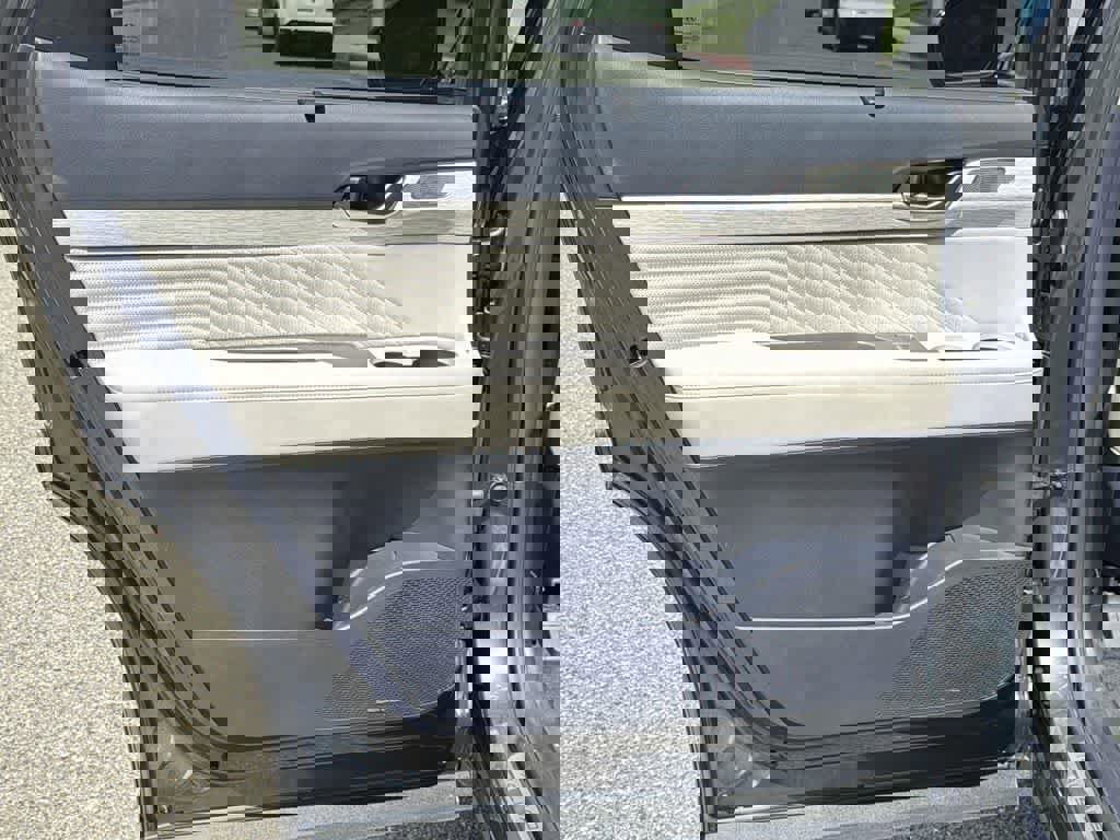 Used 2024 Hyundai Palisade Calligraphy image 29