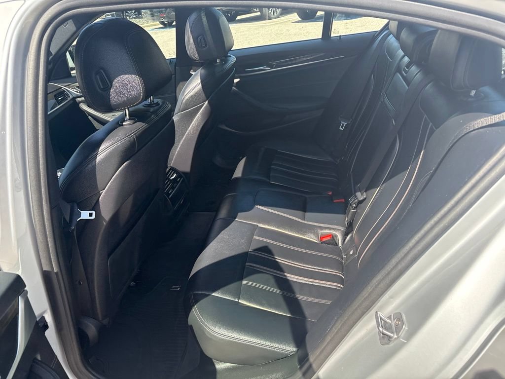 Used 2018 BMW 540i RWD image 19