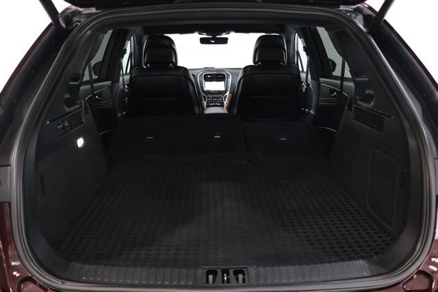 Used 2019 Lincoln Nautilus Select AWD/4WD image 37