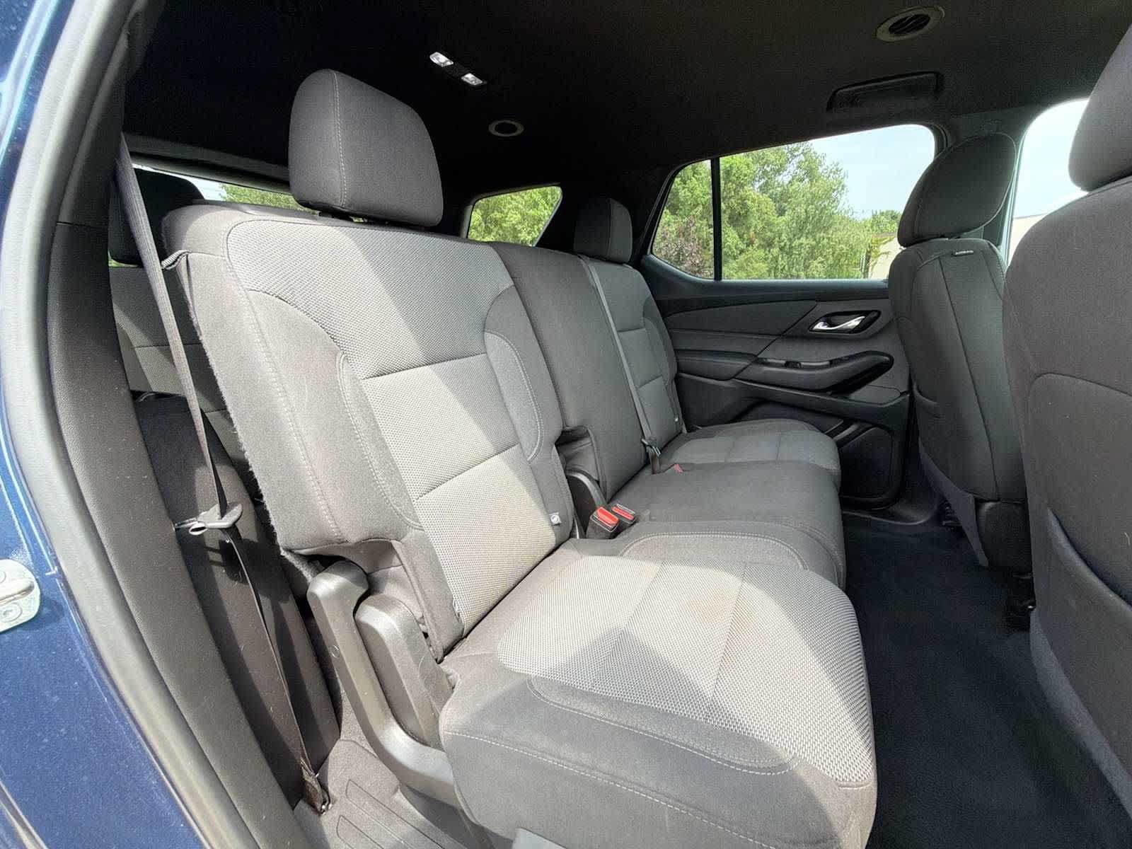 Used 2023 Chevrolet Traverse LT AWD/4WD image 17