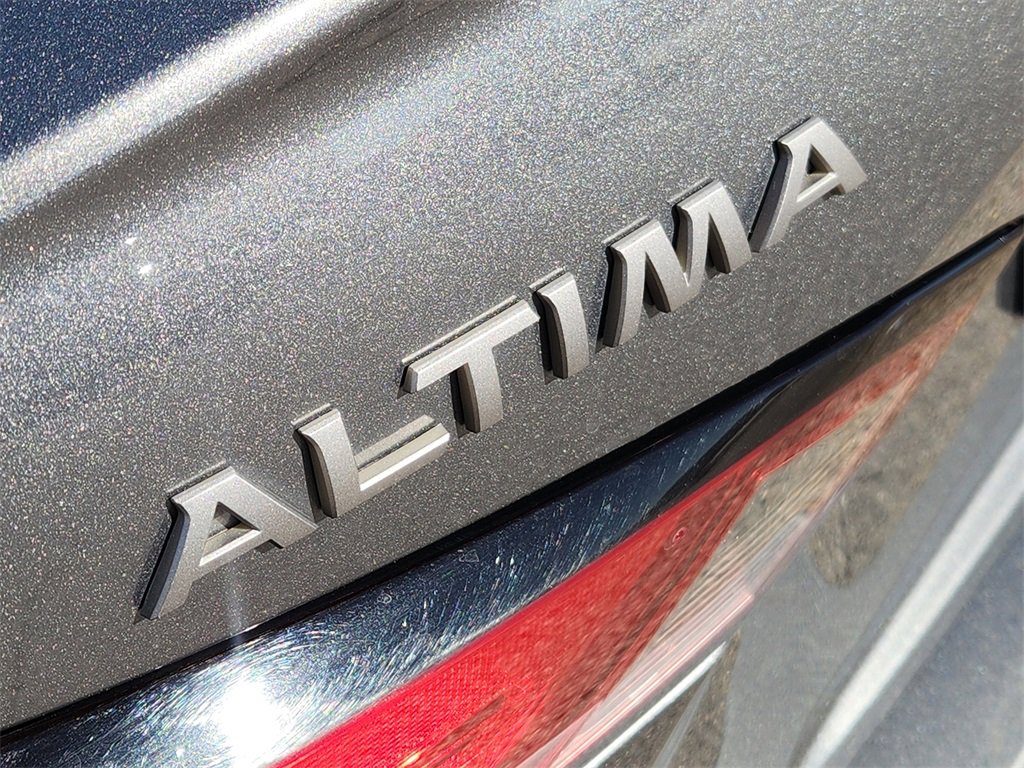 Used 2024 Nissan Altima 2.5 SV image 8